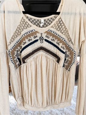 Free People Embroidered Boho Top – Size XS